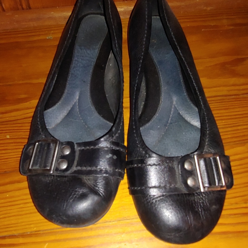 Black flats